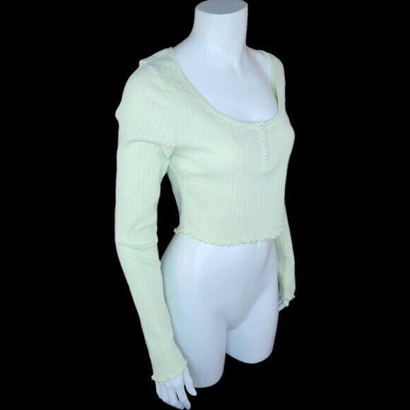 NWT BP. Womens Medium Green Limecream Cropped Long Sleeve ButtonUp Henley Ruffle - Picture 8 of 12
